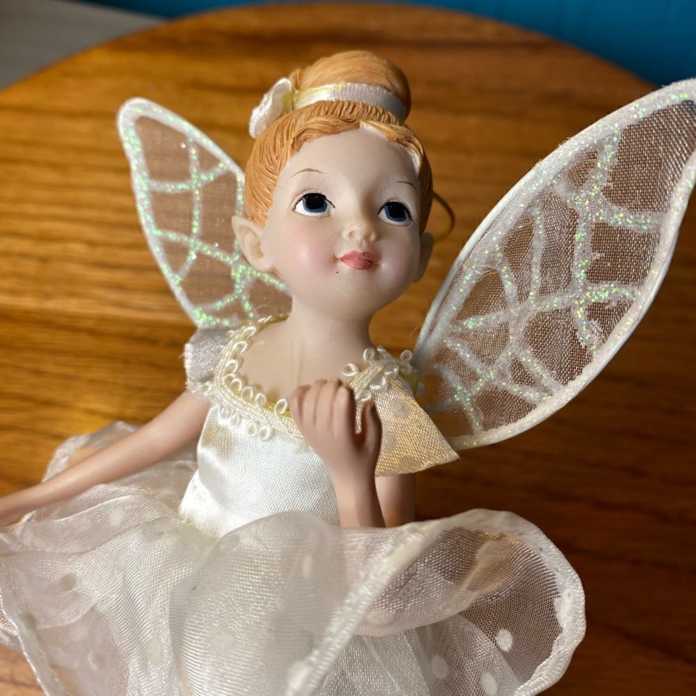 Flying Fairies ornament or just hang in window or at desk. Holiday Disney